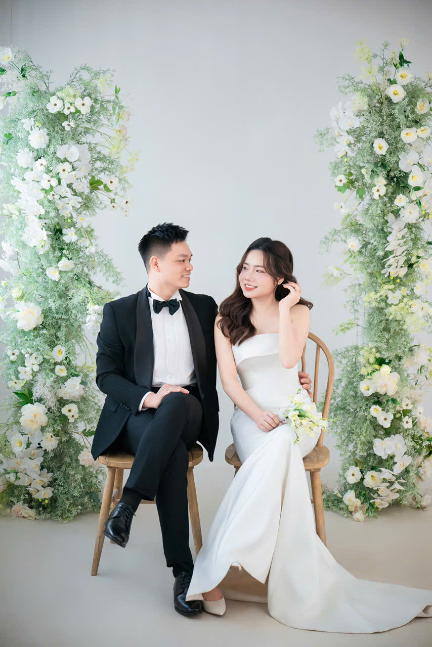 Hữu Hiên – Thu Thảo (Mẫu Lãng Mạn)