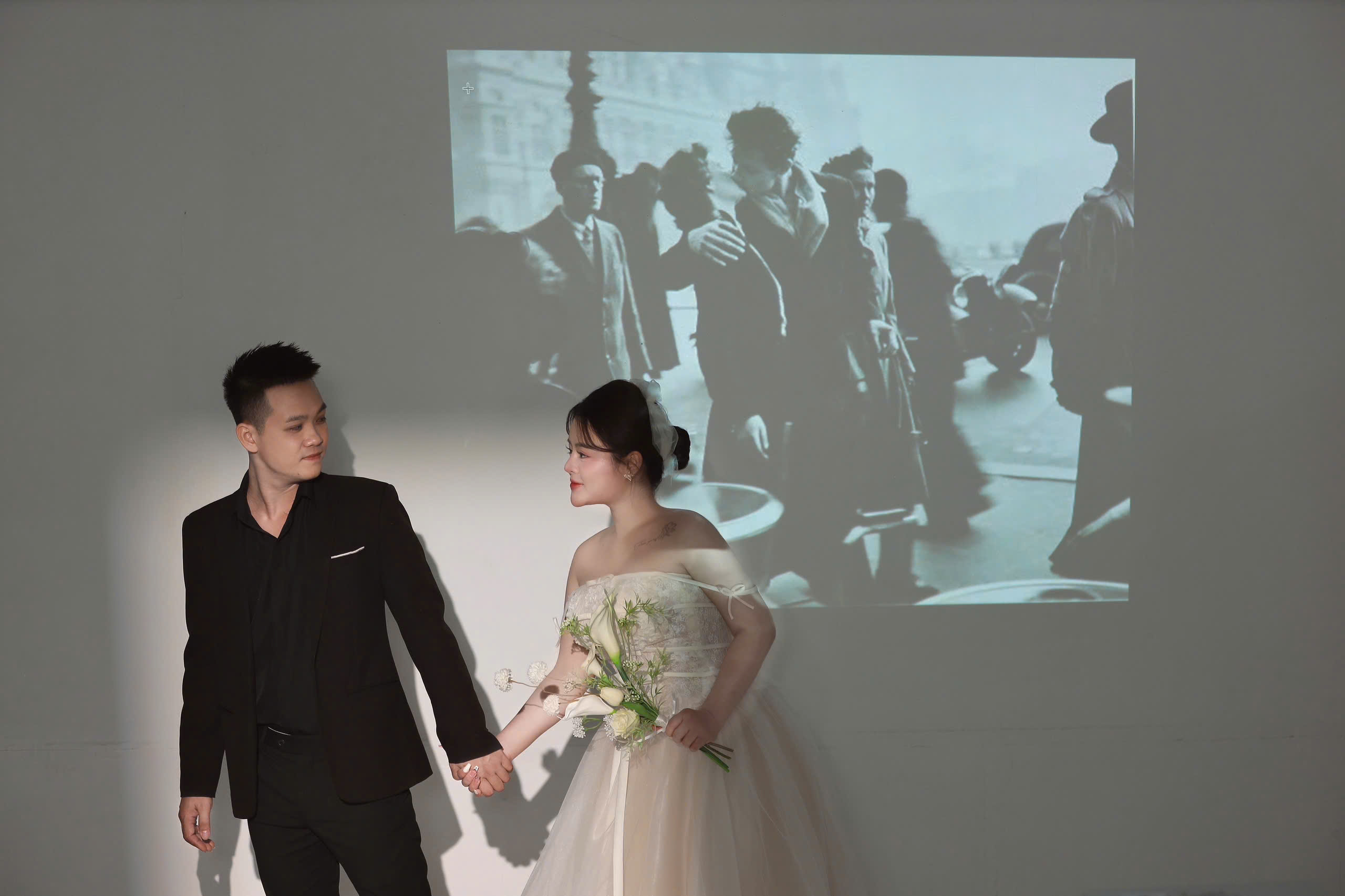 Công Mạnh – Thu Phương (Mẫu Cổ Điển)