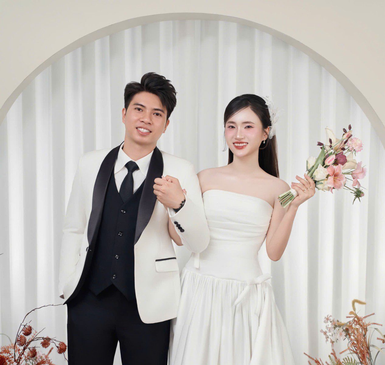 Hải Ninh – Phương Anh (Mẫu Vàng Gold)